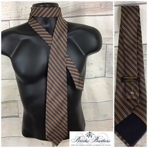 BROOKS BROTHERS 100% Silk Tie Gray/Gold/Purple
